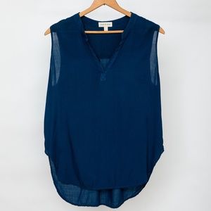Cloth & Stone blue sleeveless blouse
